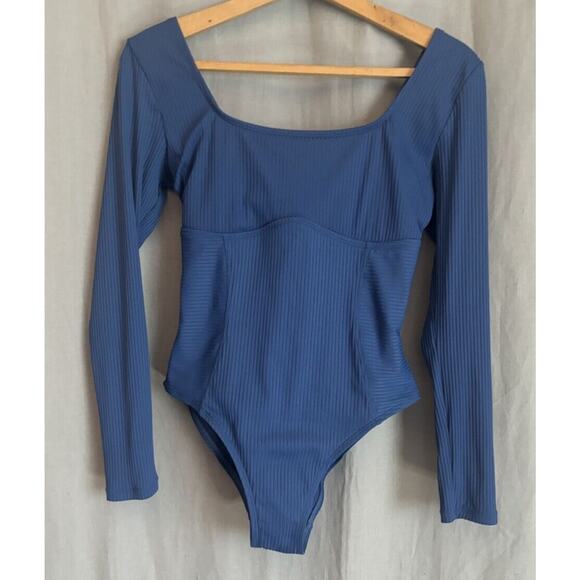 Celebrity Pink storm blue Bodycon Surf Suit L/S One Piece Size medium (7-9) - Picture 9 of 14